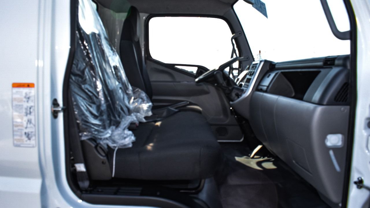 Make - Mitsubishi Model - Canter S/cab Cargo A/c Year - 2026 Engine - 4214 cc Fuel - Diesel 100L Transmission- Manual Payload - 4.2 ton Doors- 2 doors Windows - Electric Power Specs - GCC Sale - Export Only Shipping from - Dubai UAE - Image 11