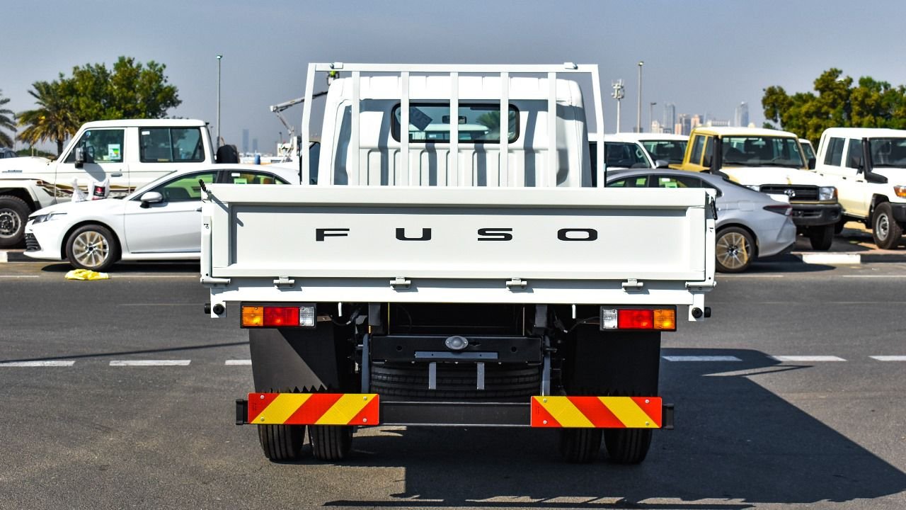 Make - Mitsubishi Model - Canter S/cab Cargo A/c Year - 2026 Engine - 4214 cc Fuel - Diesel 100L Transmission- Manual Payload - 4.2 ton Doors- 2 doors Windows - Electric Power Specs - GCC Sale - Export Only Shipping from - Dubai UAE - Image 15