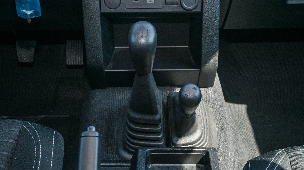 Make - Mitsubishi Model - L200 Year - 2026 Engine - 2.4 L 4G64 Fuel - Petrol Transmission- Manual Body type - Normal Drive - 4WD Doors- 4 doors Windows - Electric Power Specs - GCC Sale - Export Only Shipping from - Dubai UAE - Image 3